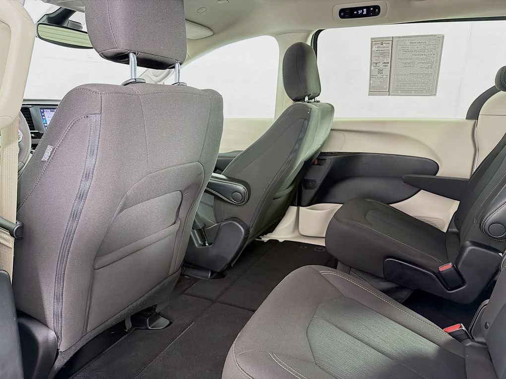 Used 2023 Chrysler Voyager LX FWD image 37