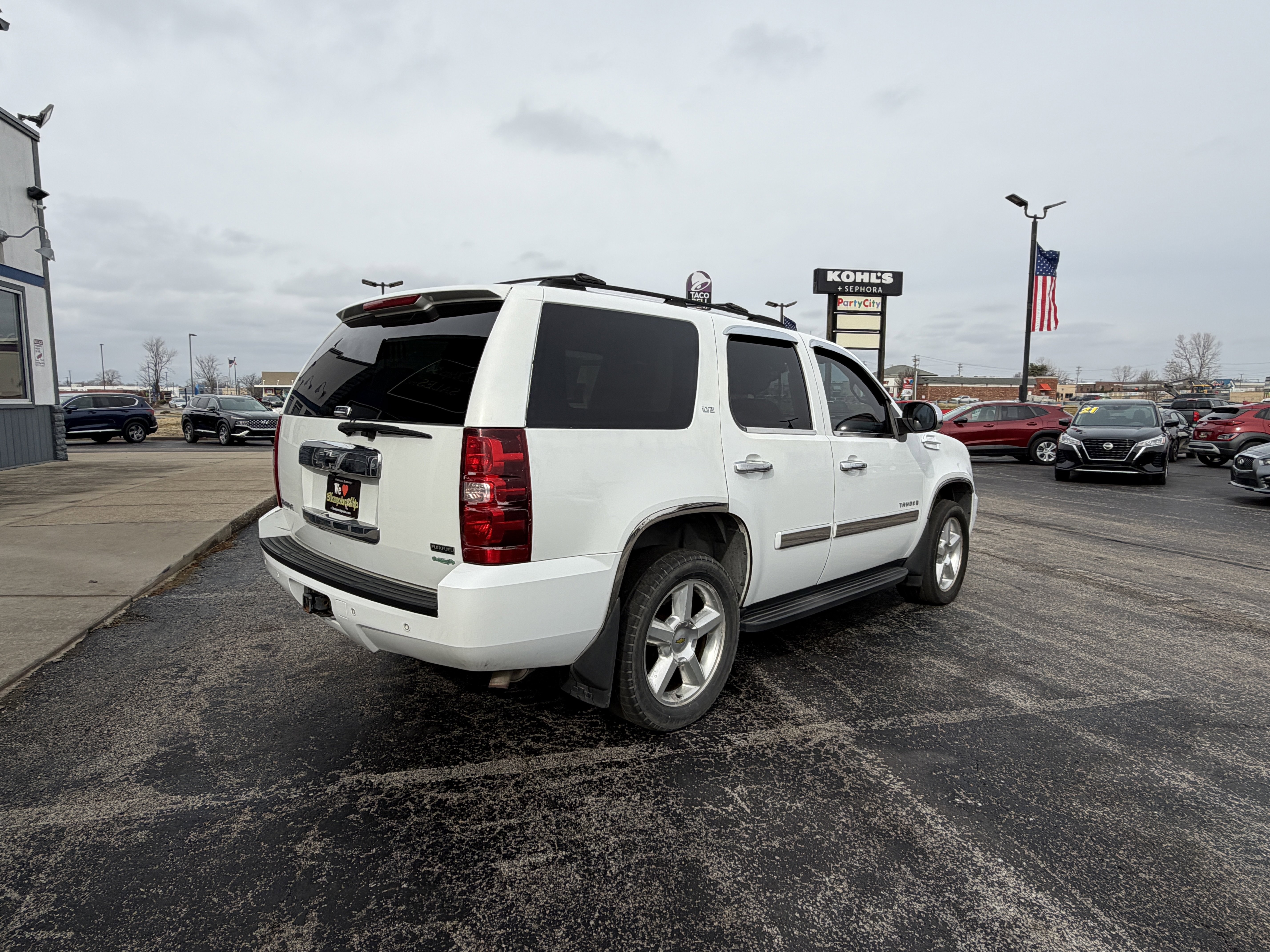 Used 2007 Chevrolet Tahoe LTZ w/ LTZ Preferred Equipment Group image 18