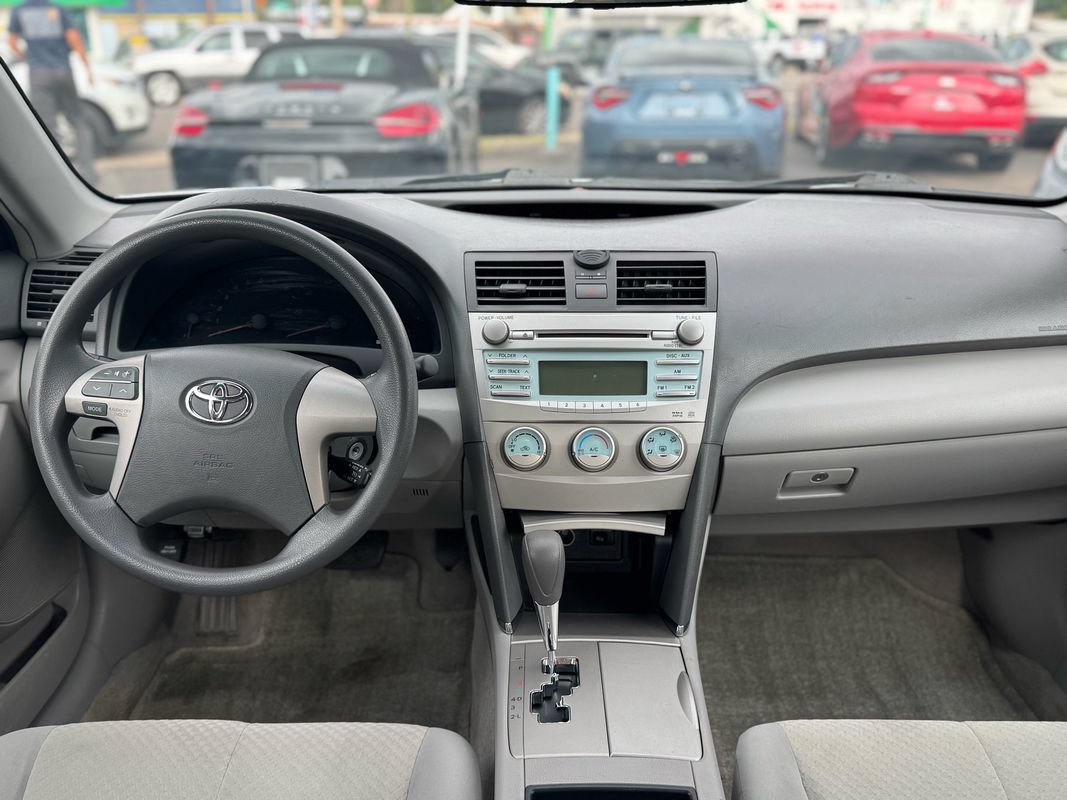 Used 2009 Toyota Camry LE FWD image 14