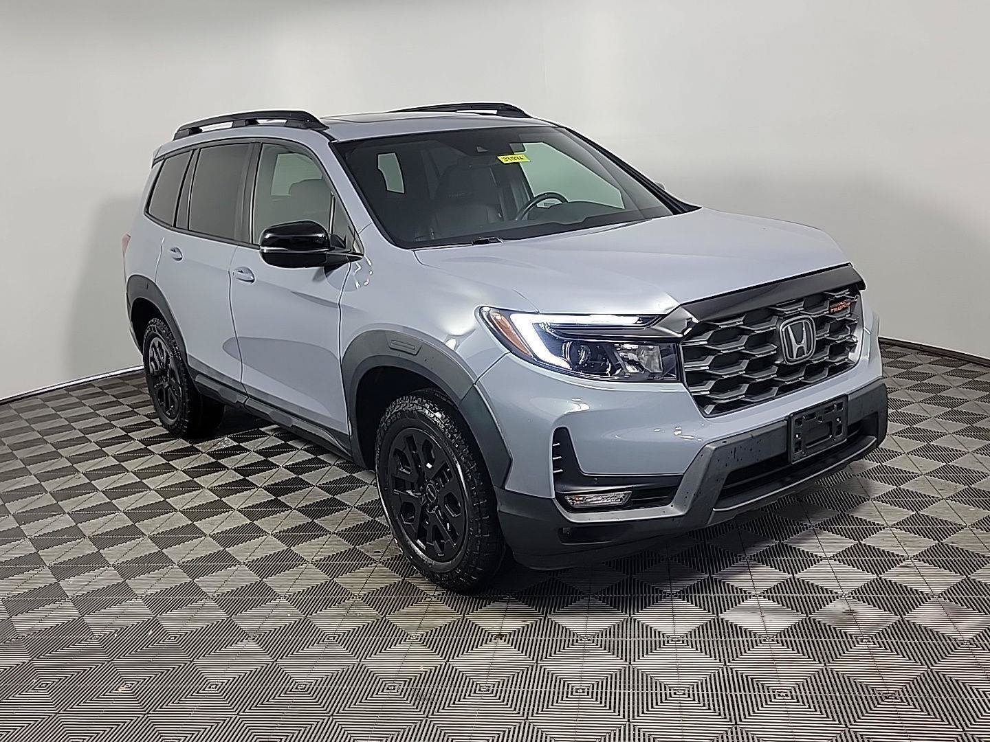 Certified 2023 Honda Passport TrailSport image 1
