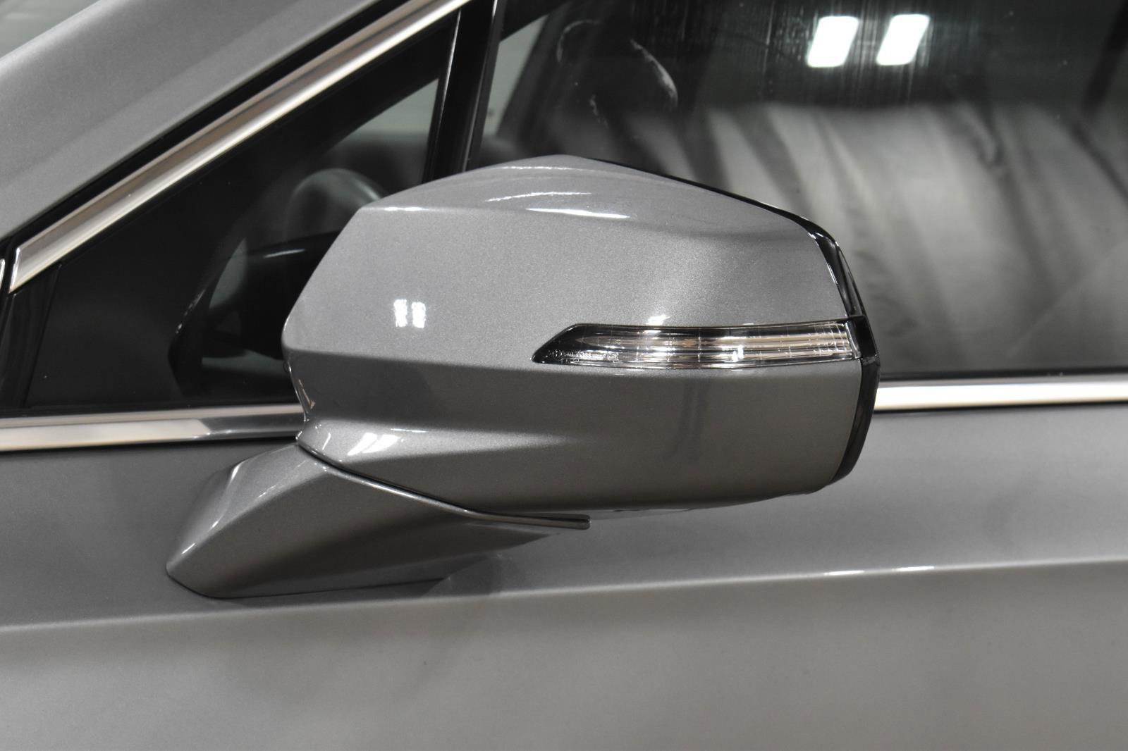 Certified 2025 Cadillac XT6 Premium Luxury image 36