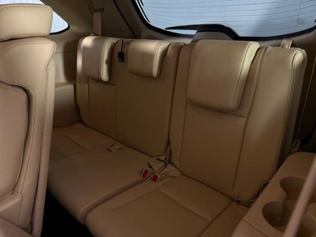 Used 2019 Toyota Highlander XLE image 18