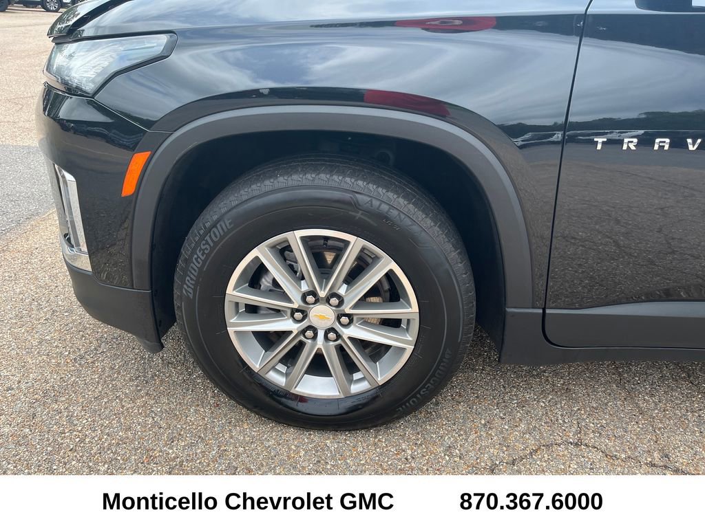 Used 2023 Chevrolet Traverse LT FWD image 28