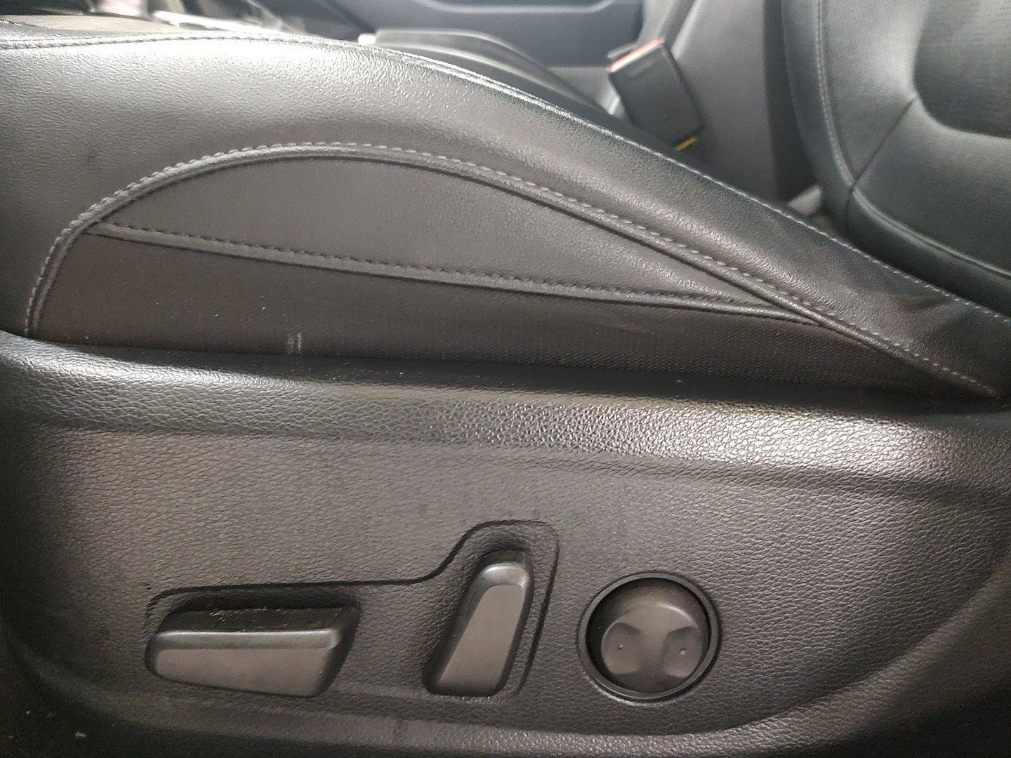 Used 2021 Kia Seltos EX image 3