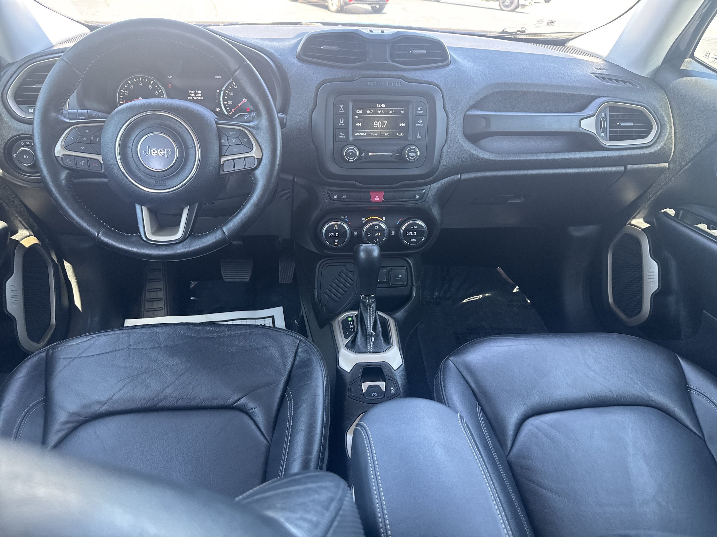 Used 2017 Jeep Renegade Limited FWD image 14