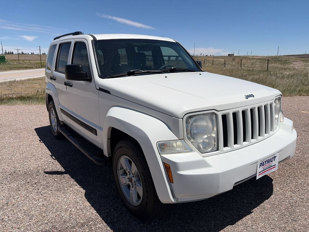 Used 2009 Jeep Liberty Sport w/ Popular Equipment Group AWD/4WD image 7