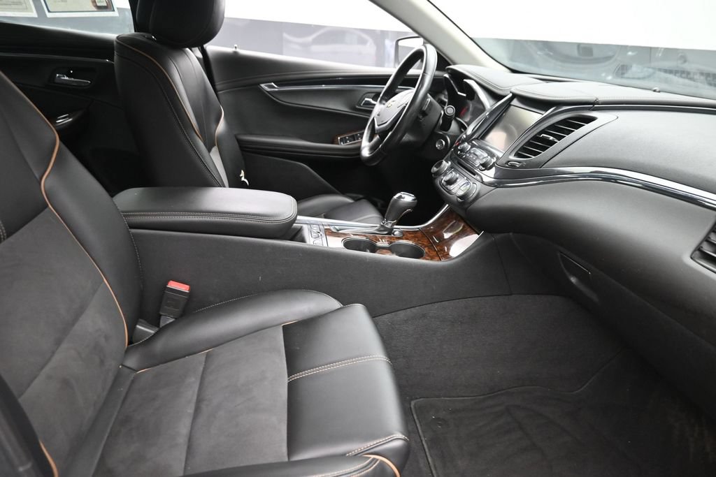 Used 2014 Chevrolet Impala LT w/ Premium Seating Package FWD image 9