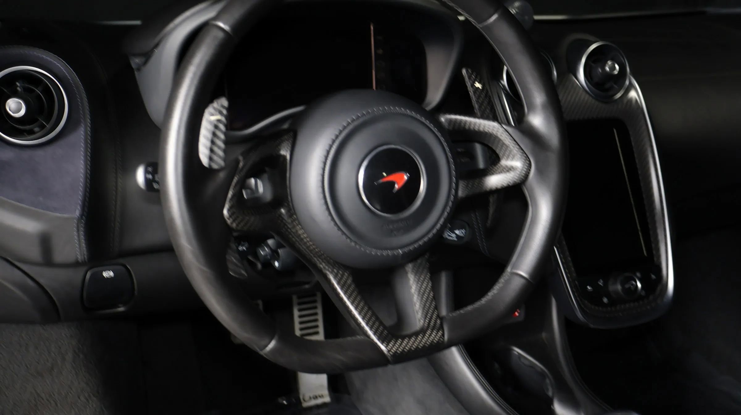 Used 2017 McLaren 570S Coupe image 18
