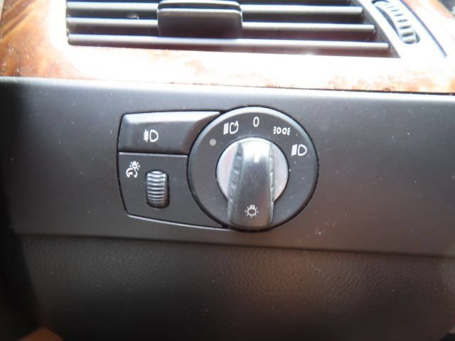 Used 2010 BMW 528i Sedan RWD image 25