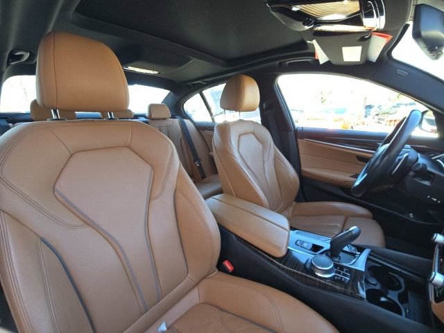 Used 2019 BMW 540i w/ Premium Package RWD image 15