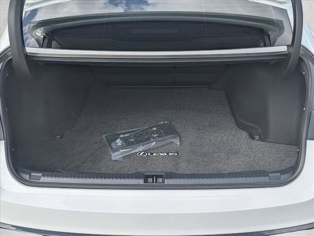 Used 2025 Lexus IS 350 F Sport RWD image 6