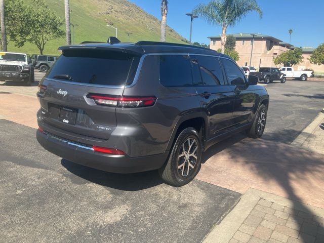 Used 2024 Jeep Grand Cherokee L Limited image 7