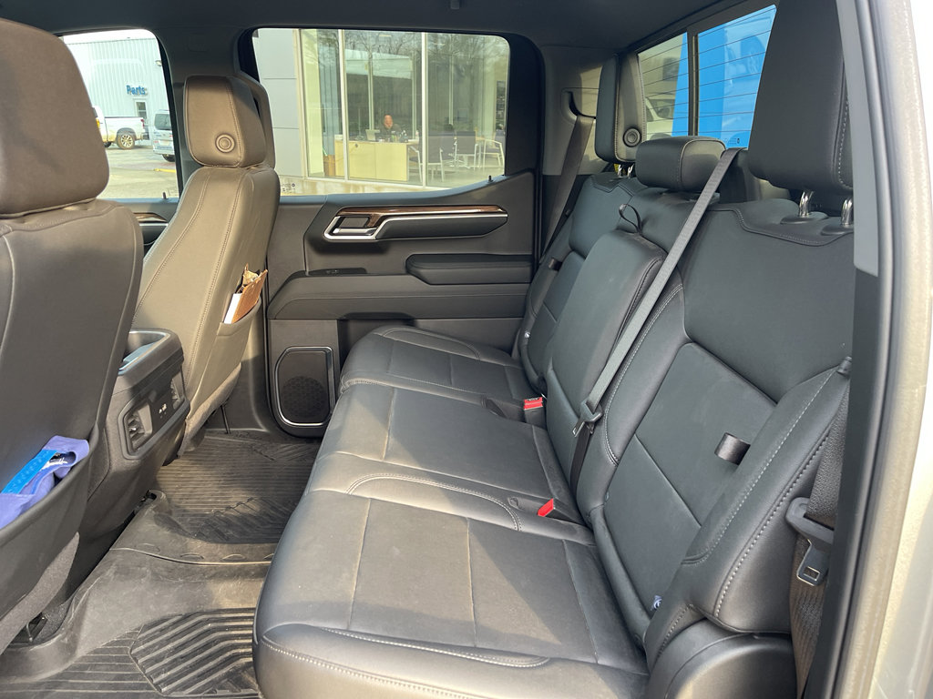 Used 2024 Chevrolet Silverado 1500 RST image 5