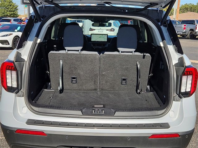 Used 2025 Ford Explorer Active image 8