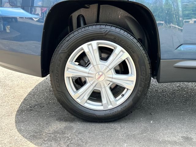 Used 2017 GMC Terrain SLE w/ Technology Package AWD/4WD image 29