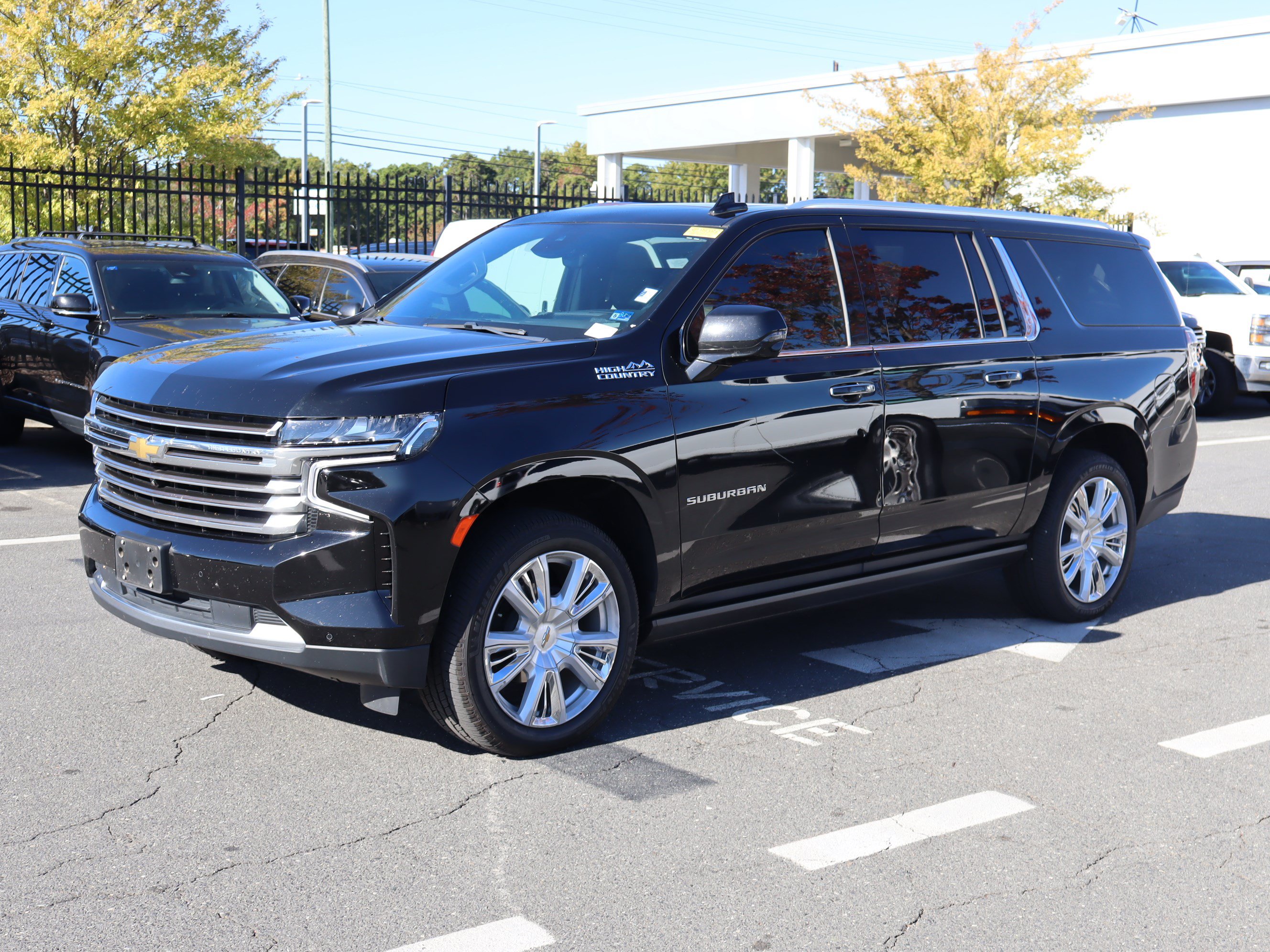 Used 2024 Chevrolet Suburban High Country w/ Advanced Technology Package AWD/4WD image 16