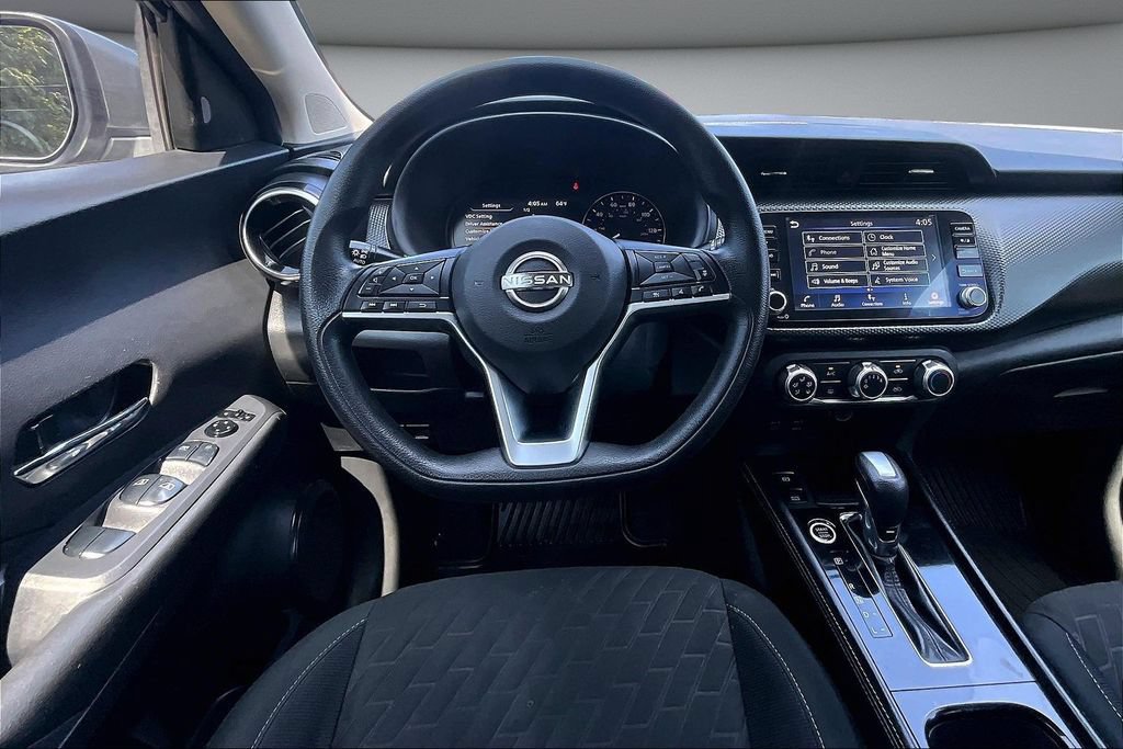 Used 2023 Nissan Kicks SV FWD image 8