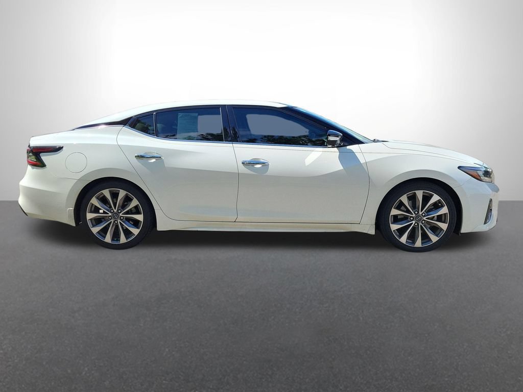 Used 2023 Nissan Maxima Platinum w/ Sport Mat Group FWD image 6