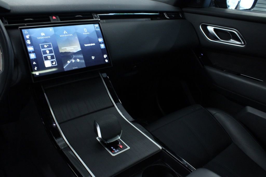 Used 2024 Land Rover Range Rover Velar Dynamic HSE image 24