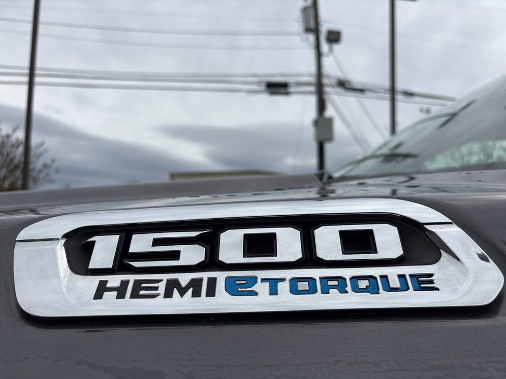 Used 2022 RAM 1500 Big Horn AWD/4WD image 8