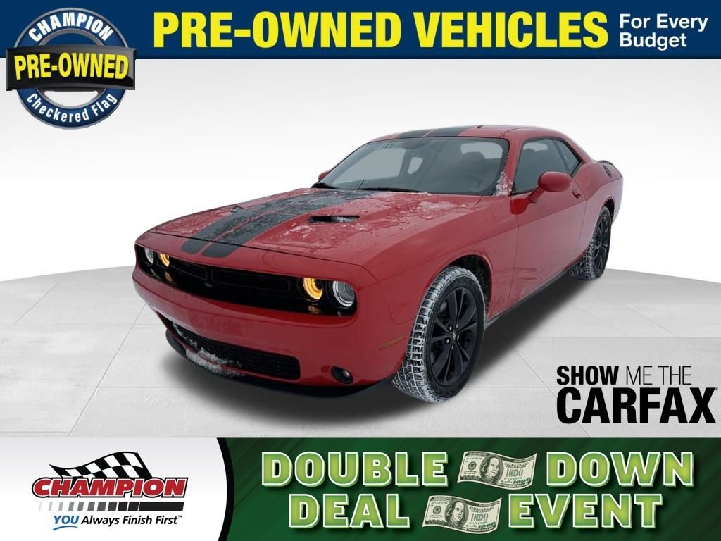 Used 2020 Dodge Challenger SXT w/ Blacktop Package image 1