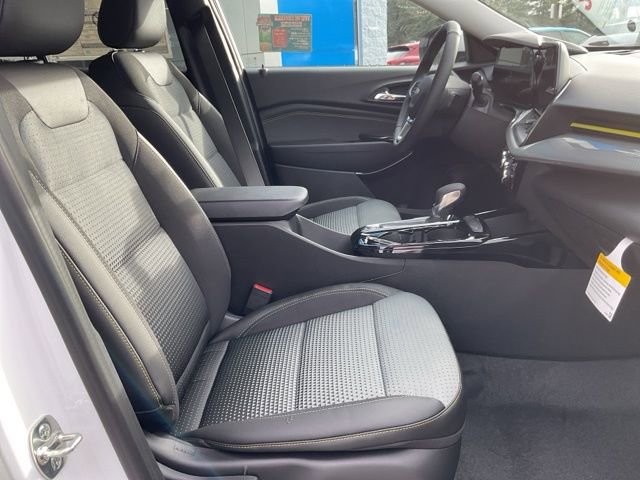 New 2026 Chevrolet Trax LT w/ Driver Confidence Package image 29