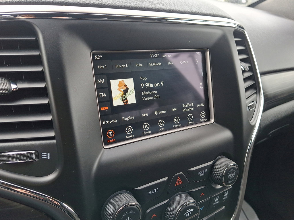 Used 2021 Jeep Grand Cherokee Laredo image 28