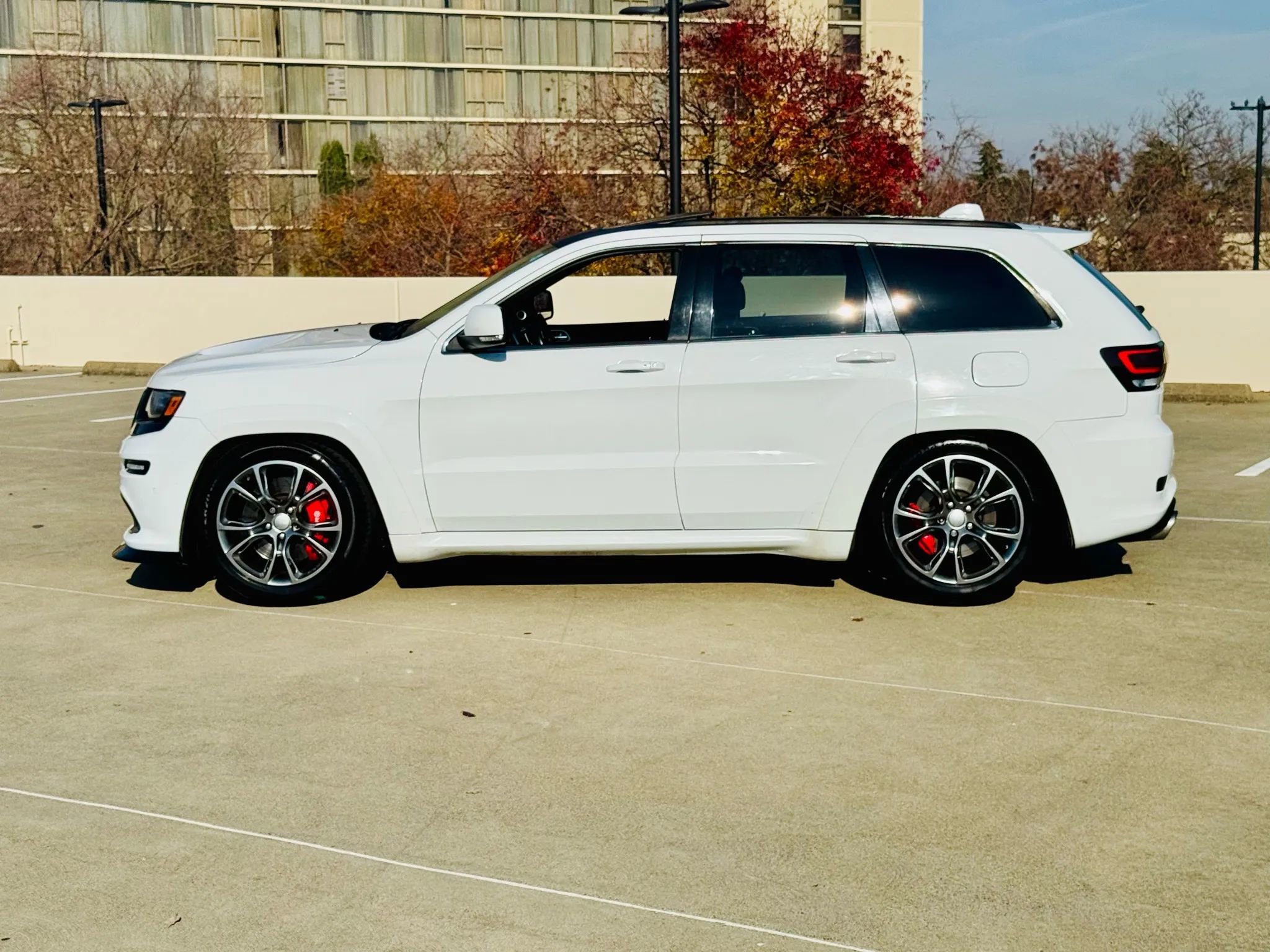 Used 2014 Jeep Grand Cherokee SRT8 w/ Luxury Group II image 52