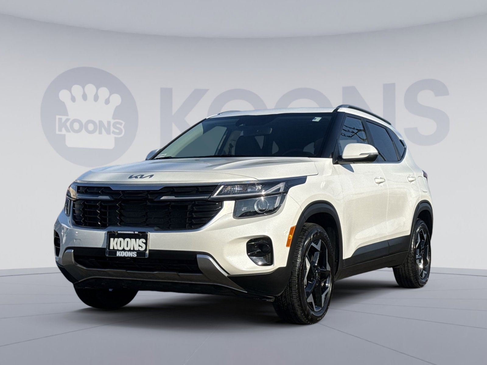 Used 2024 Kia Seltos EX image 1