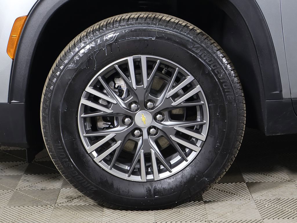 Used 2026 Chevrolet Traverse LT w/ Driver Confidence Package image 22