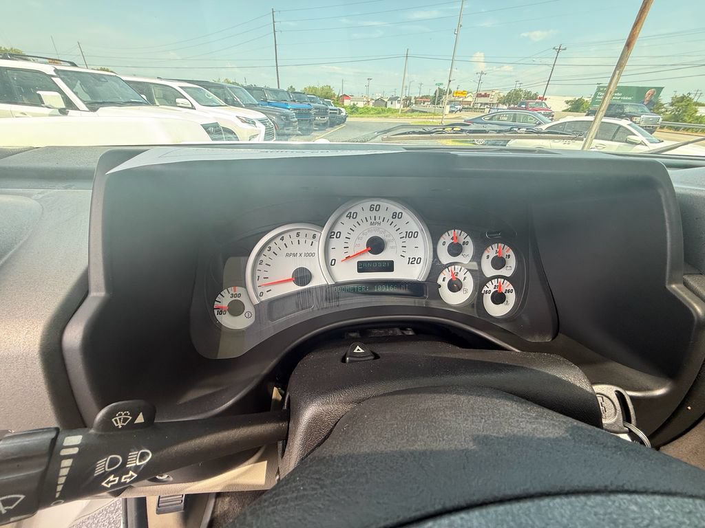 Used 2003 HUMMER H2 w/ Preferred Equipment Group AWD/4WD image 16