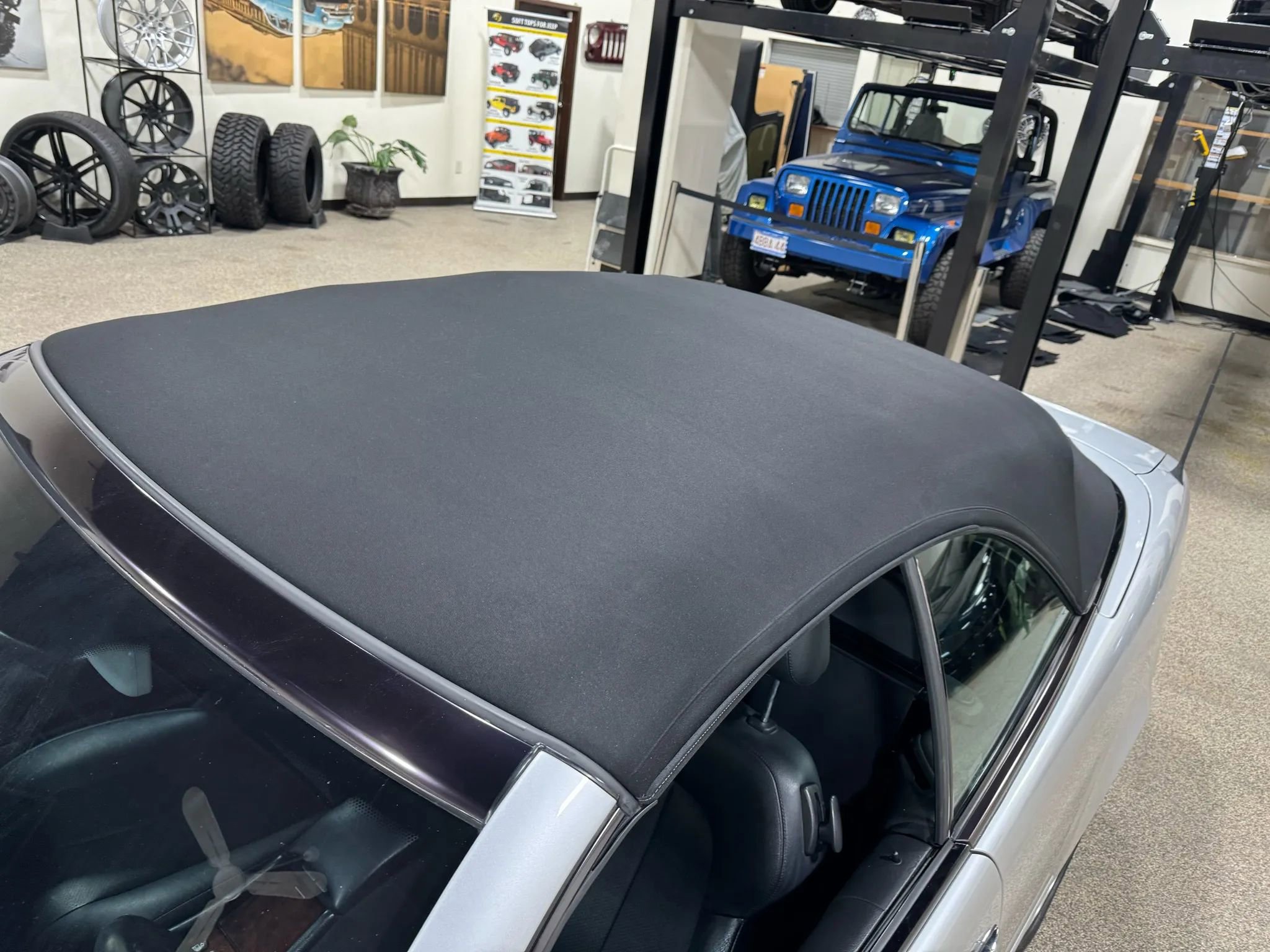 Used 2002 Mercedes-Benz CLK 320 Cabriolet image 24