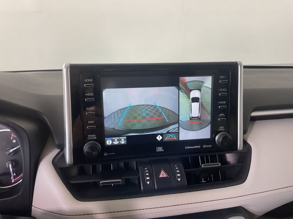 Used 2021 Toyota RAV4 Limited AWD/4WD image 22