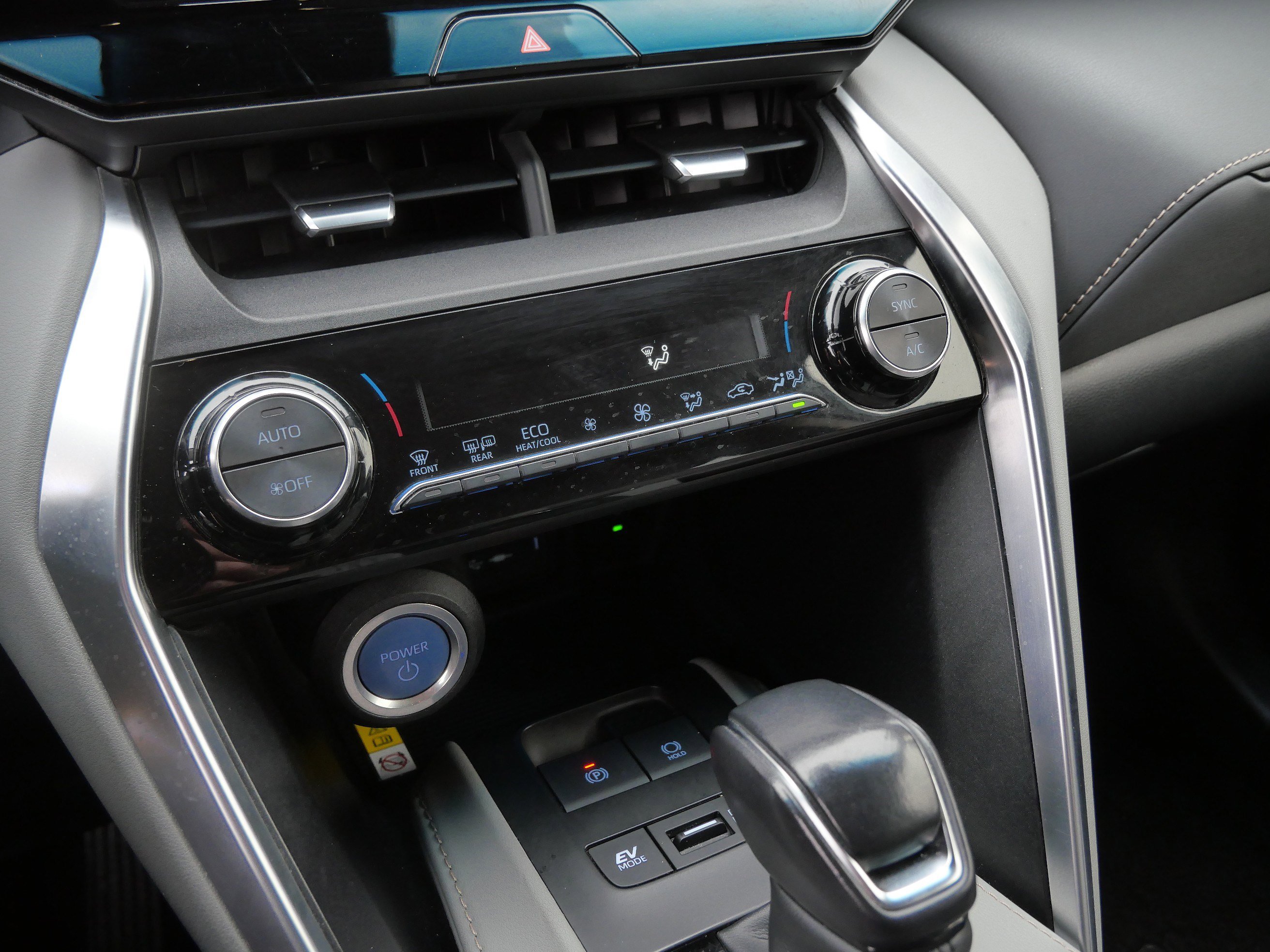 Certified 2021 Toyota Venza LE image 23