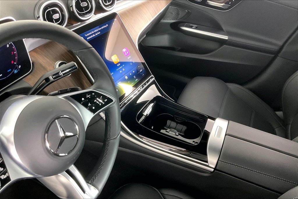 Certified 2025 Mercedes-Benz C 300 4MATIC Sedan image 12