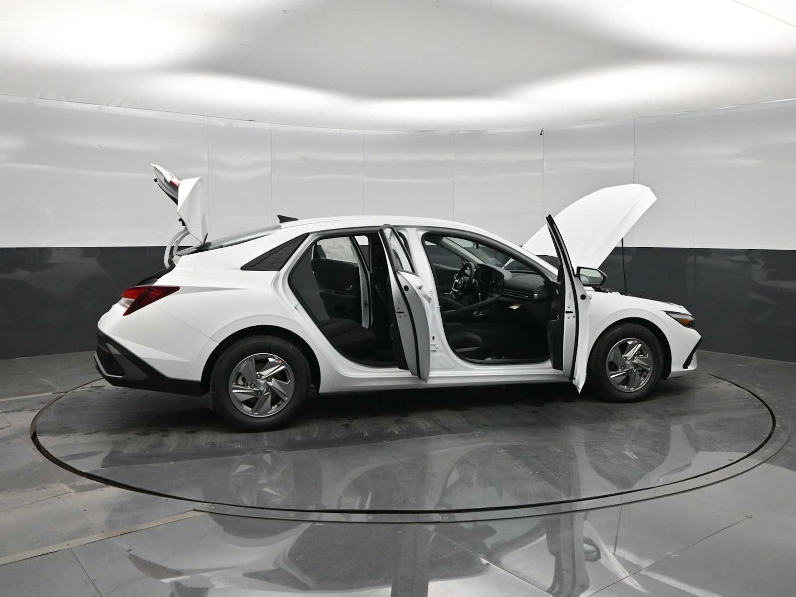 New 2026 Hyundai Elantra SE FWD image 43