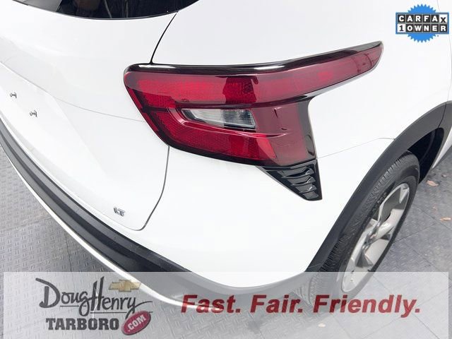 Used 2025 Chevrolet Trax LT w/ LT Convenience Package image 14