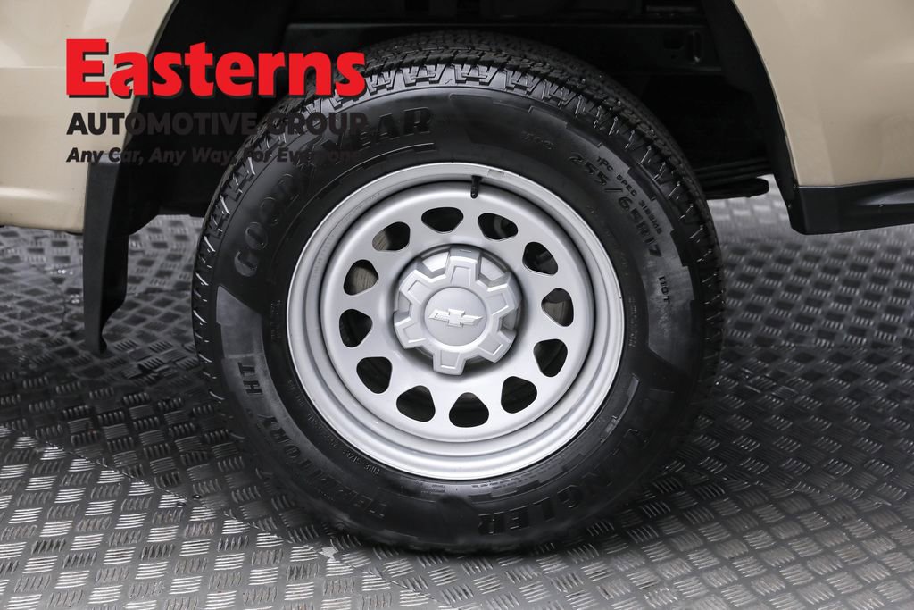 Used 2024 Chevrolet Colorado W/T image 8