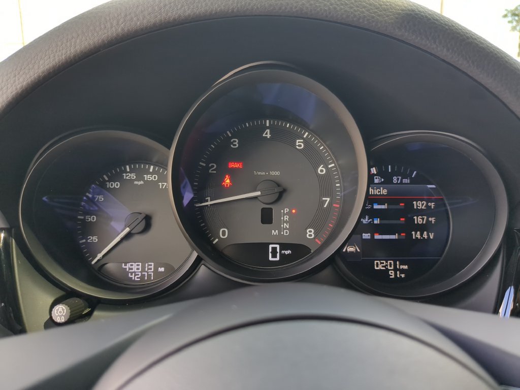 Used 2022 Porsche Macan AWD/4WD image 32