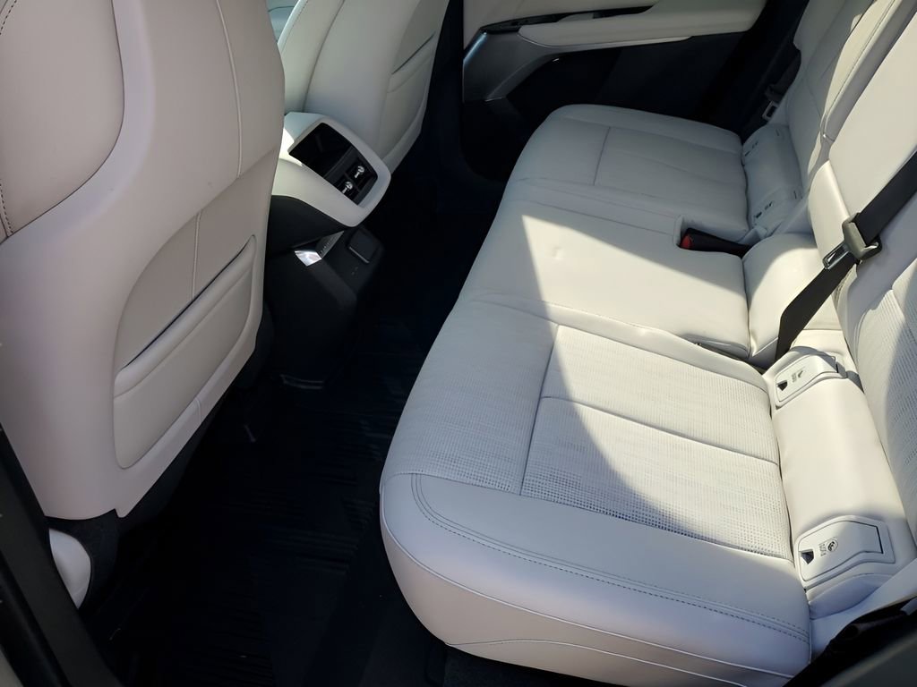 New 2026 Cadillac Lyriq Premium Luxury w/ LPO, Floor Liner Package image 20