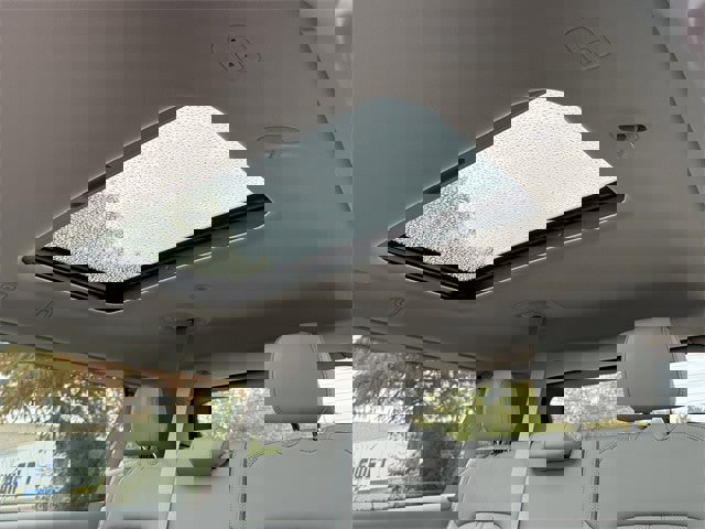 Used 2024 Jeep Wagoneer L Series III w/ Premium Group I image 29