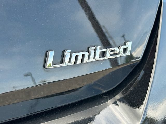 Used 2021 Hyundai Elantra Limited FWD image 31