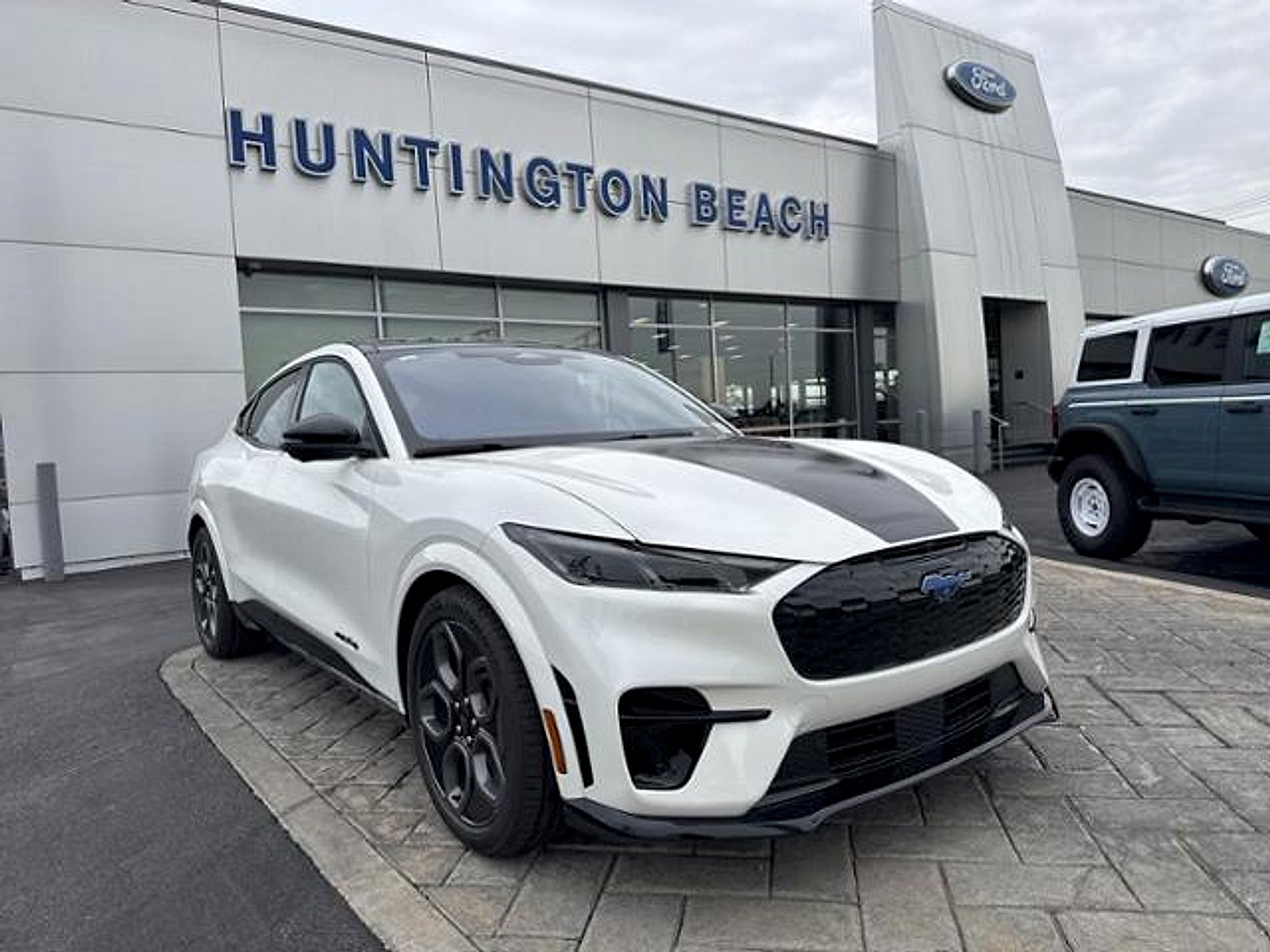 New 2026 Ford Mustang Mach-E GT AWD/4WD image 1