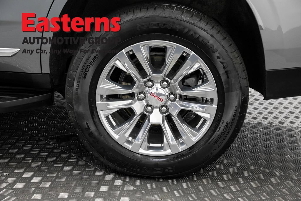 Used 2025 GMC Yukon Denali AWD/4WD image 38