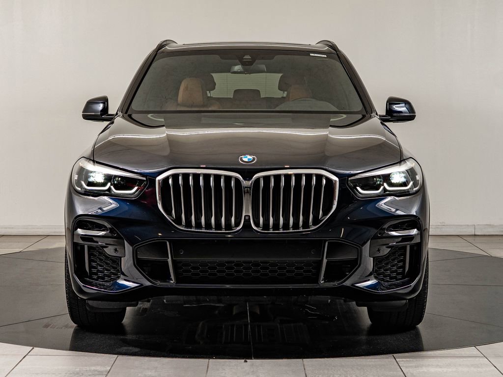 Used 2022 BMW X5 xDrive40i w/ M Sport Package AWD/4WD image 2