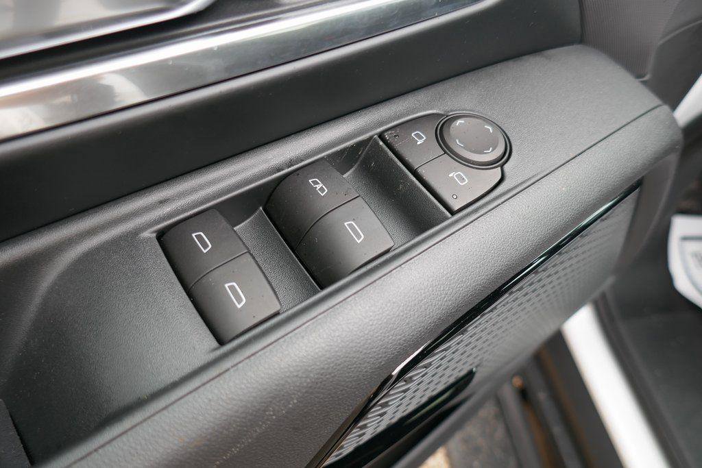 New 2026 Chevrolet Silverado EV LT image 16