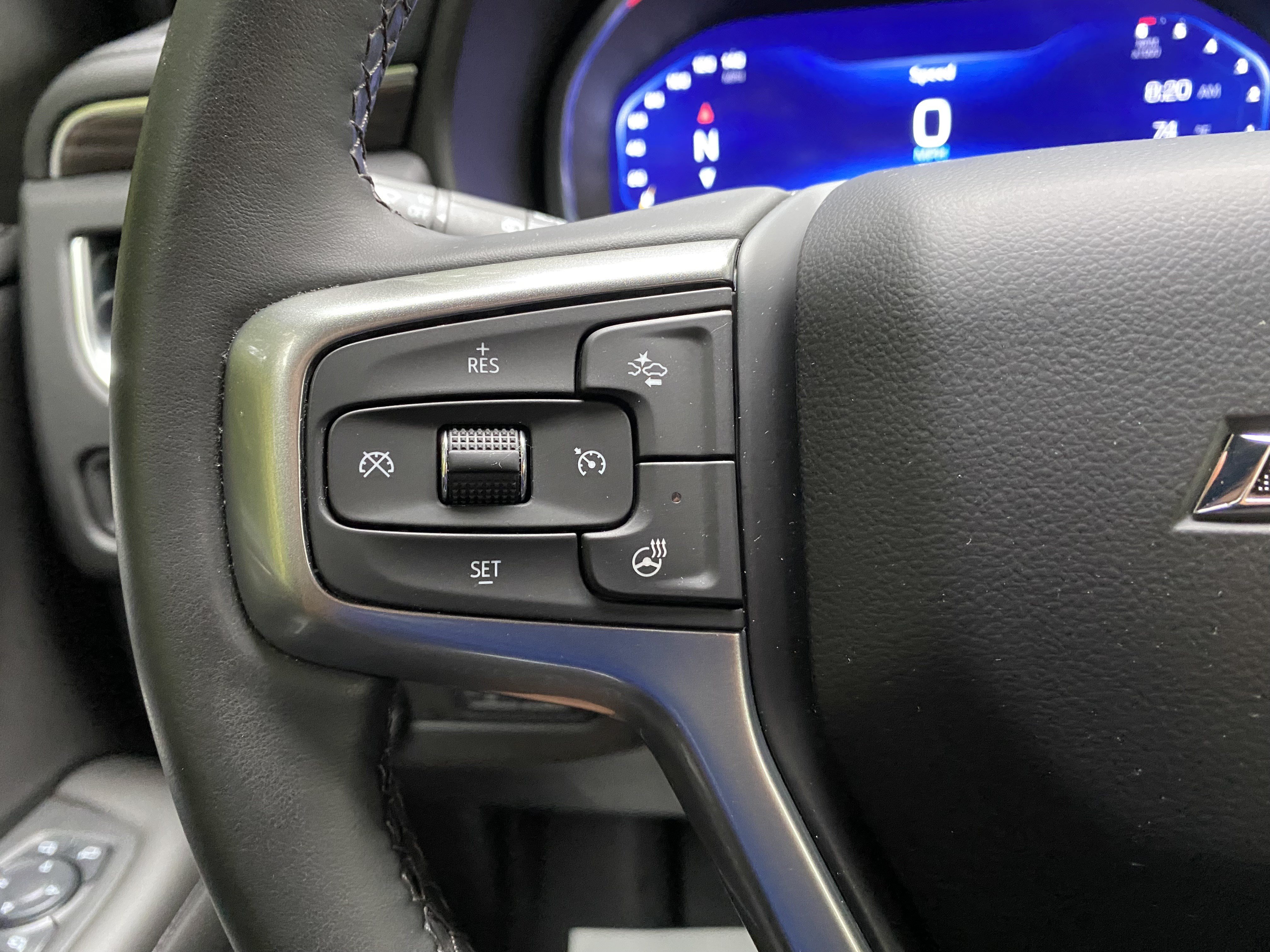Used 2024 Chevrolet Suburban Z71 w/ Z71 Off-Road Package AWD/4WD image 20