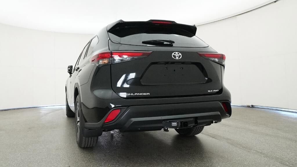 New 2026 Toyota Highlander XLE image 22