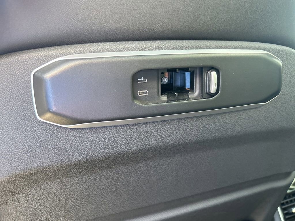 Used 2024 BMW X5 xDrive40i image 38