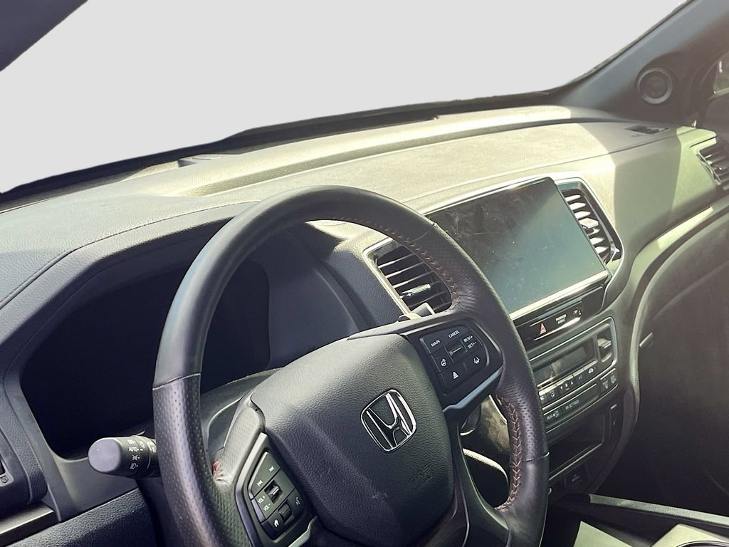 Used 2025 Honda Ridgeline TrailSport image 9